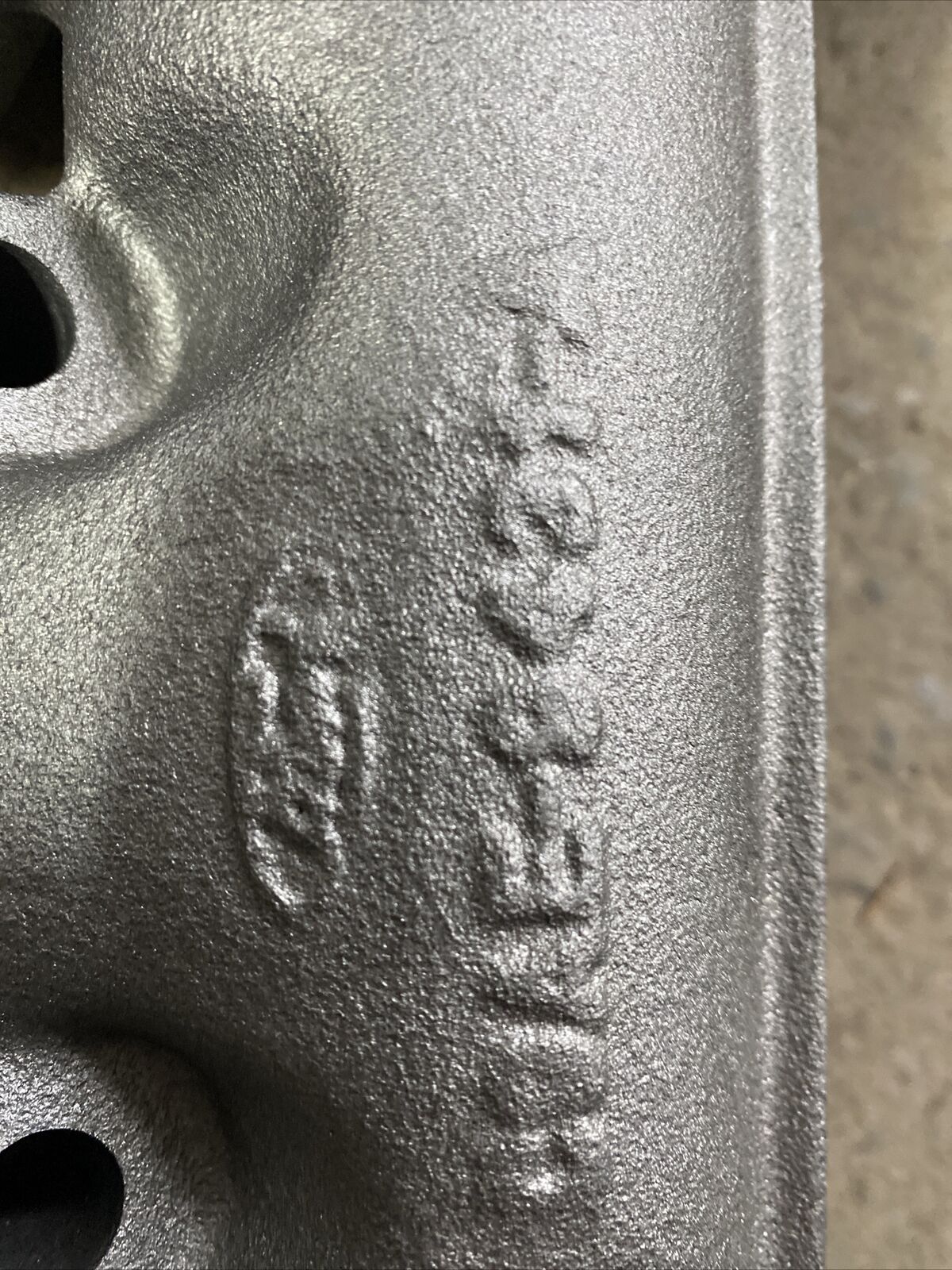 Ford C9AZ-9431-A C9AZ-9430-A Boss 429 Mustang Pair exhaust manifolds 1969 1970