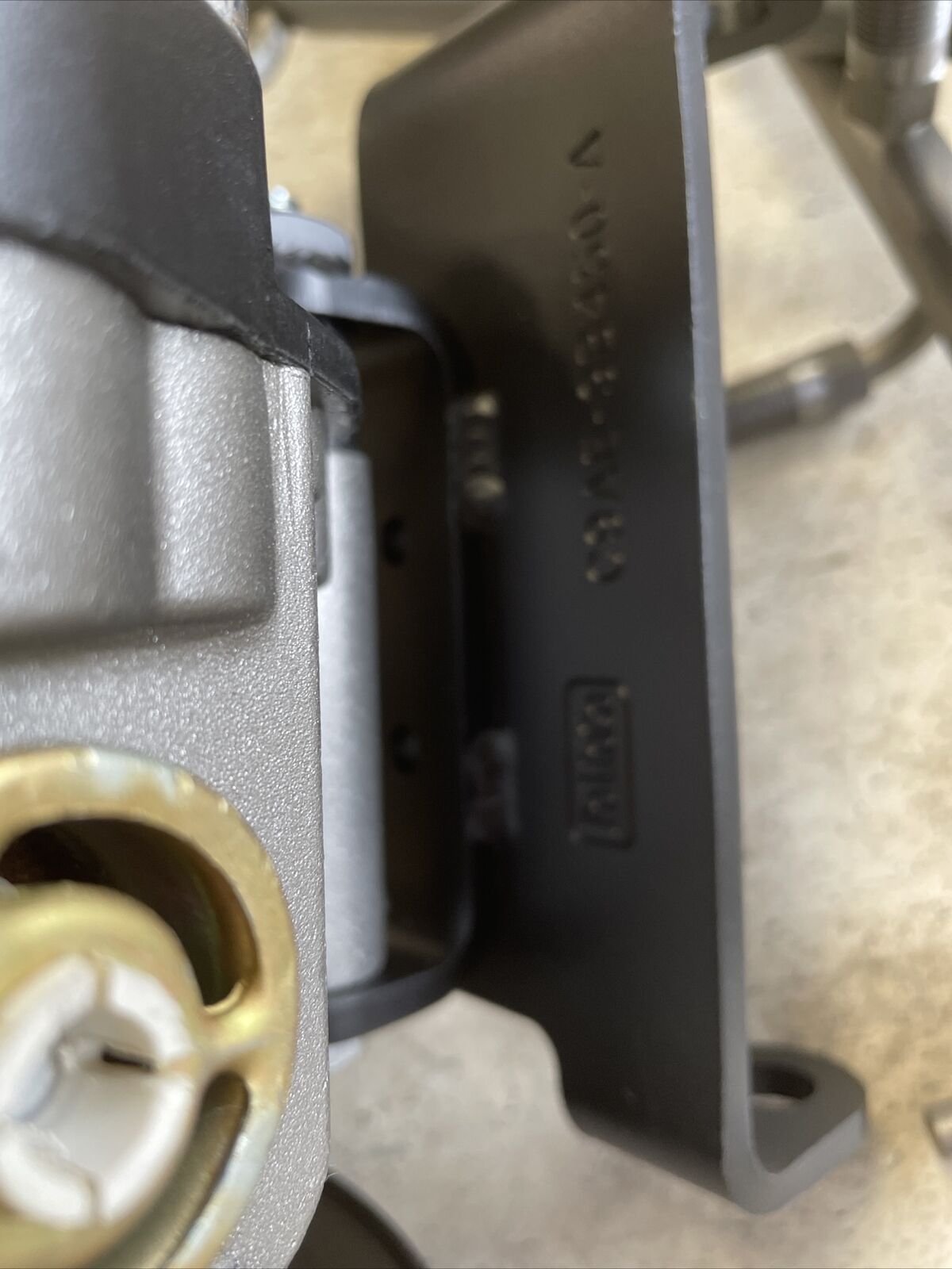 1969-1970 Boss 429 Mustang Smog Emission System Complete Pump, Hoses, Brackets